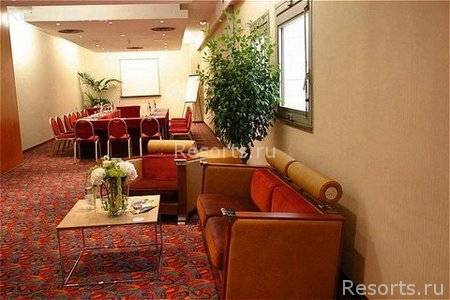 Aston Hotel 27